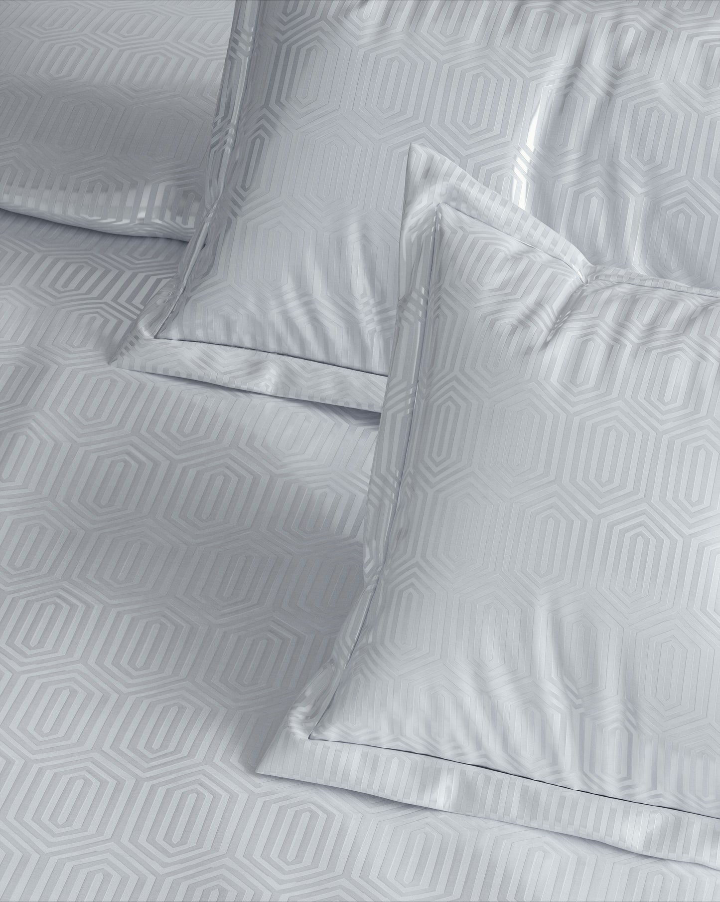 Geometric 300 TC King Size Jacquard Bedding Set
