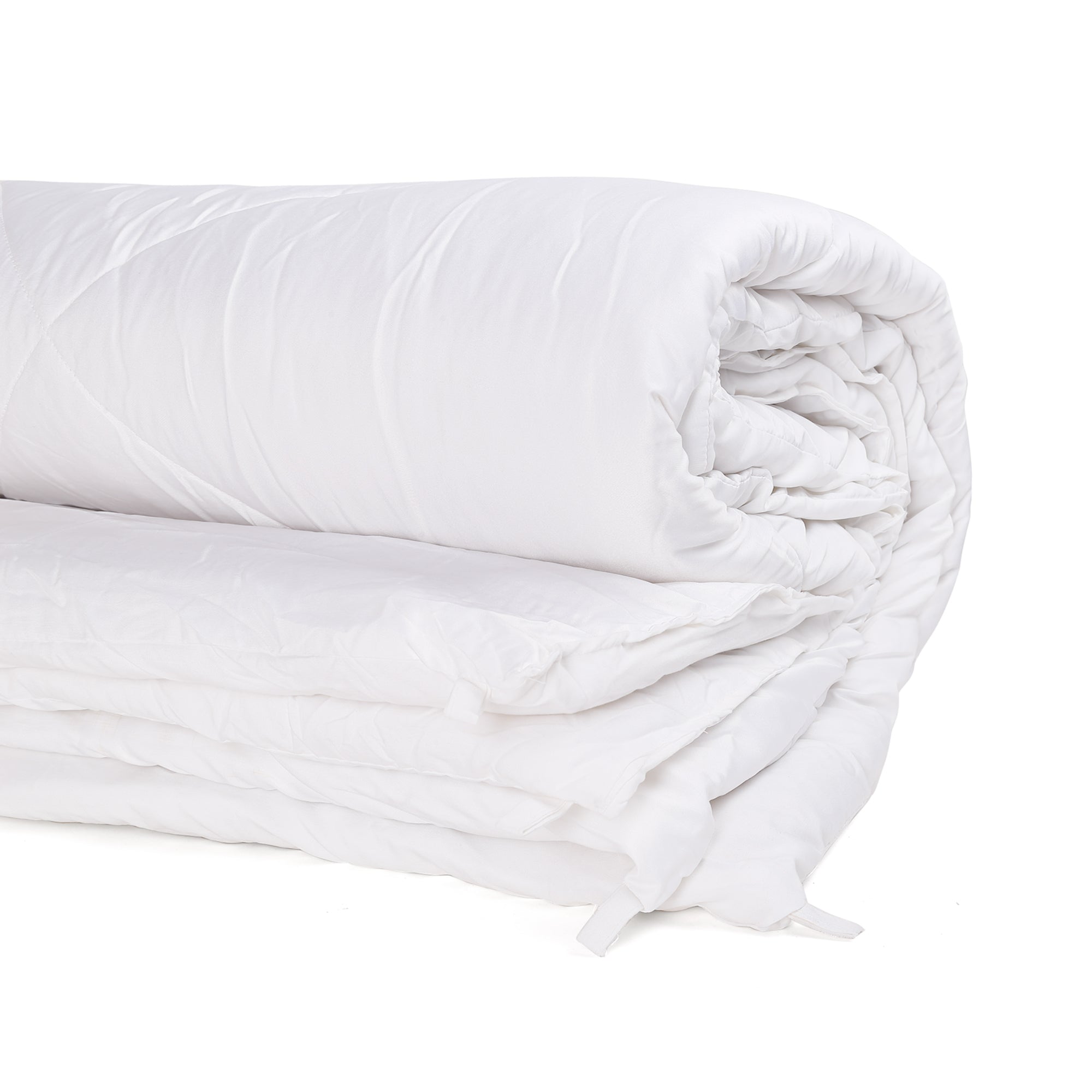COCONUT WHITE  ,REVERSIBLE COMFORTER, SINGLE REVERSIBLE COMFORTER, DOUBLE REVERSIBLE COMFORTER,  SINGLE COMFORETER, DOUBLE COMFORTER, 180 GSM, MICROFIBRE, LIGHT WEIGHT, EASY CARE, MACHINE WASH, SUPER SOFT, SINGLE DUVET, DOUBLE DUVET, DUVET, COMFORTER.  