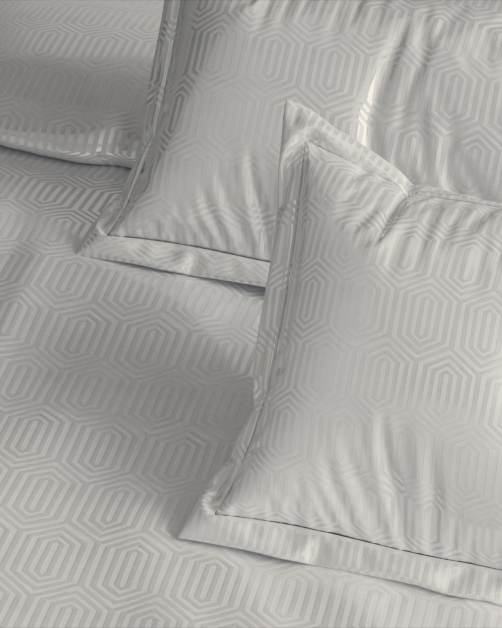 Geometric 300 TC King Size Jacquard Bedding Set