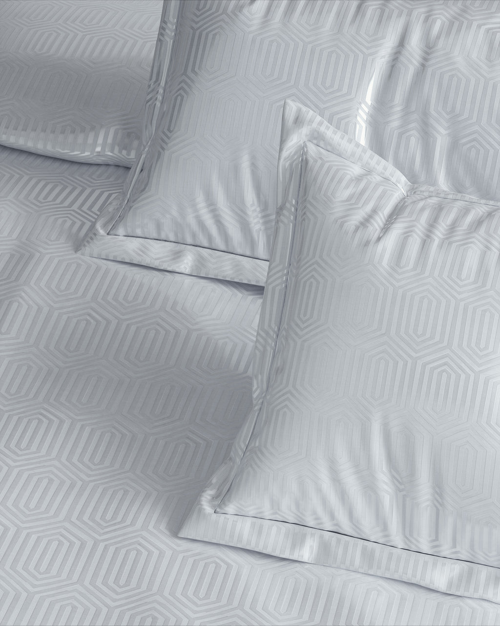 Geometric 300 TC King Size Jacquard Bedding Set