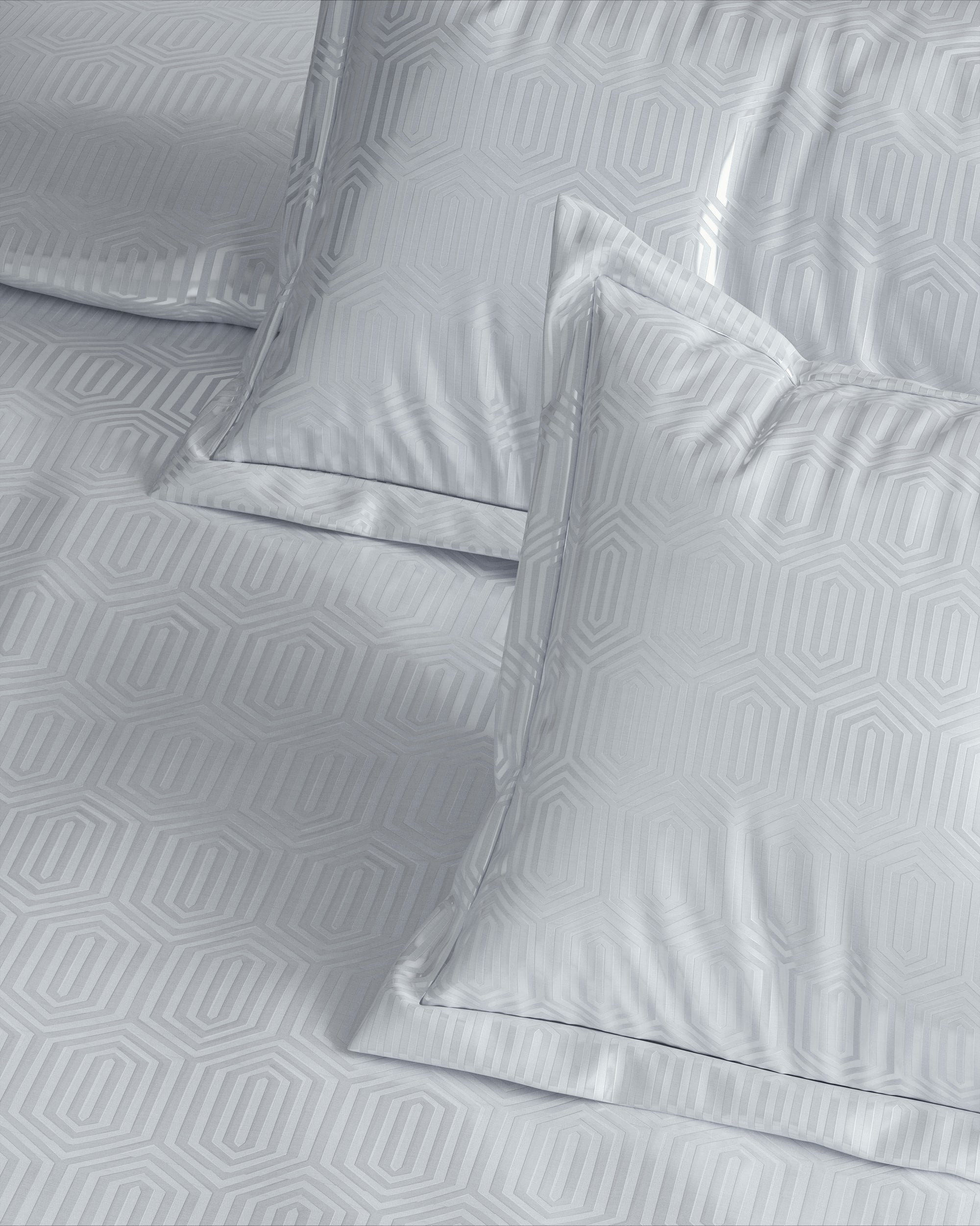 Geometric 300 TC King Size Jacquard Bedding Set