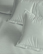 Geometric 300 TC King Size Jacquard Bedding Set