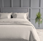 Houndstooth 300 TC King Size Jacquard Bedding Set