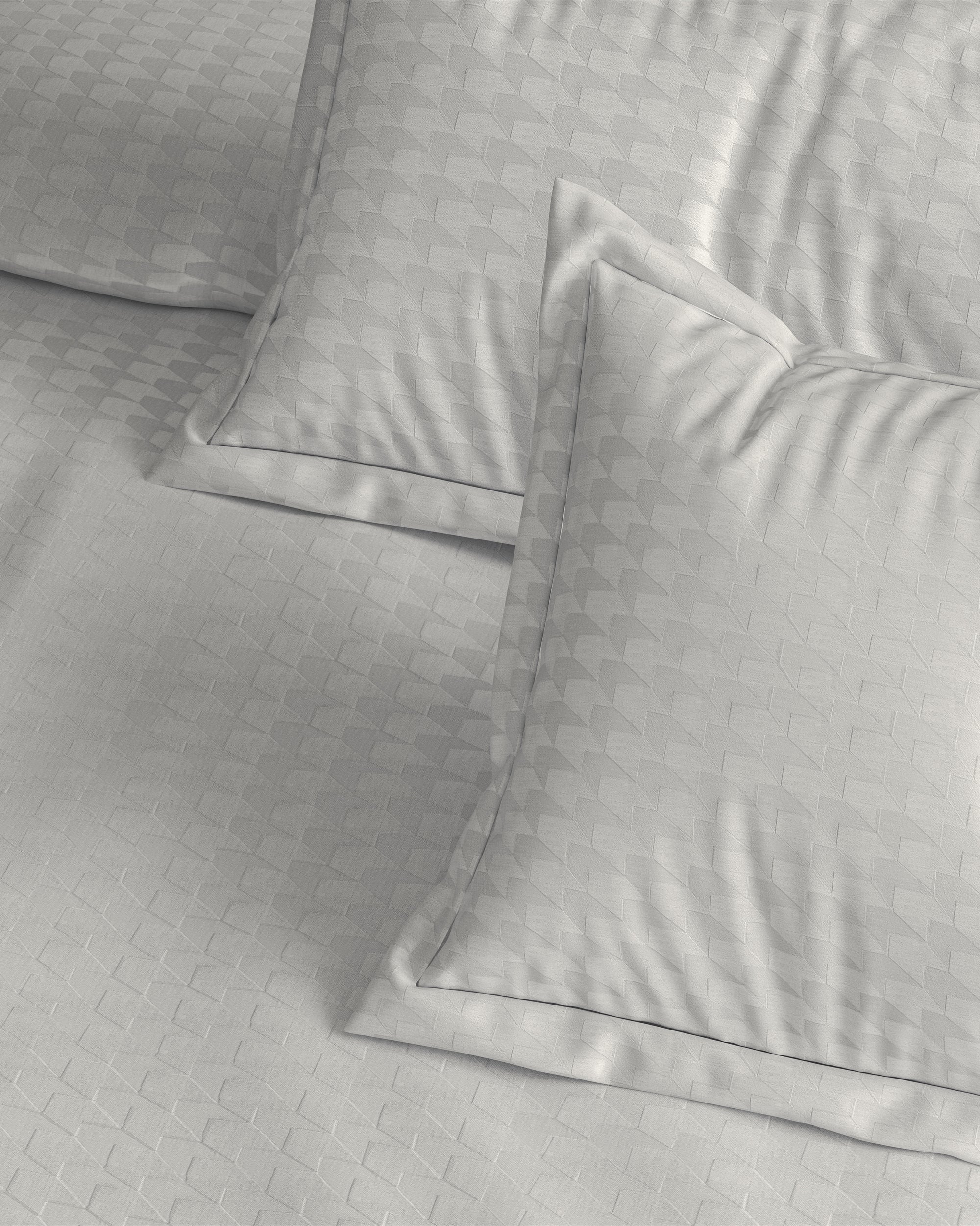Houndstooth 300 TC King Size Jacquard Bedding Set