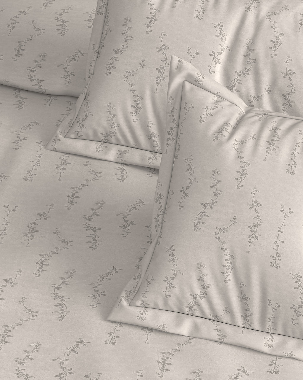 Floral 300 TC King Size Jacquard Bedding Set