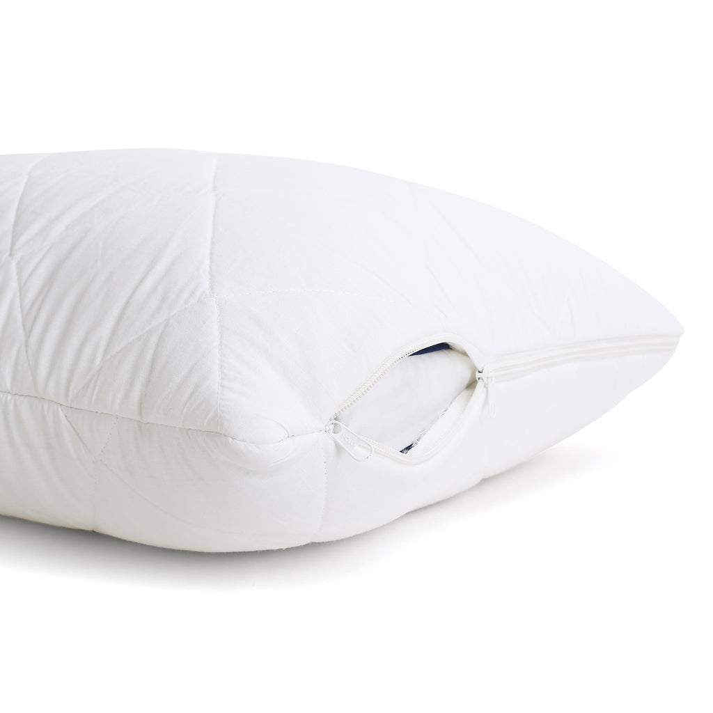 PILLOW PROTECTOR, WHITE PILLOW PROTECTOR, WATERPROOF, ZIPPRE CLODURE, MACHINE WASH, DIAMOND STITCHING, DURABLE, 100% COTTON.