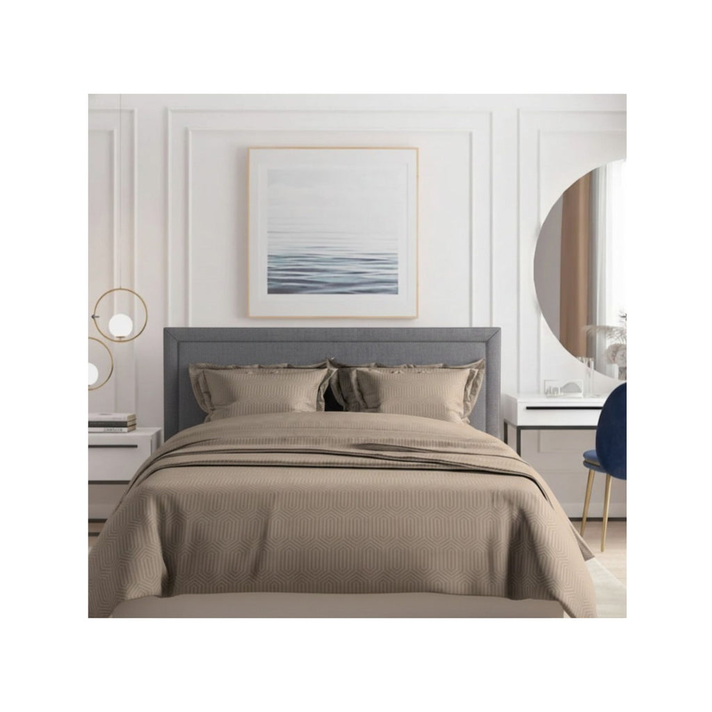 Geometric 300 TC King Size Jacquard Bedding Set