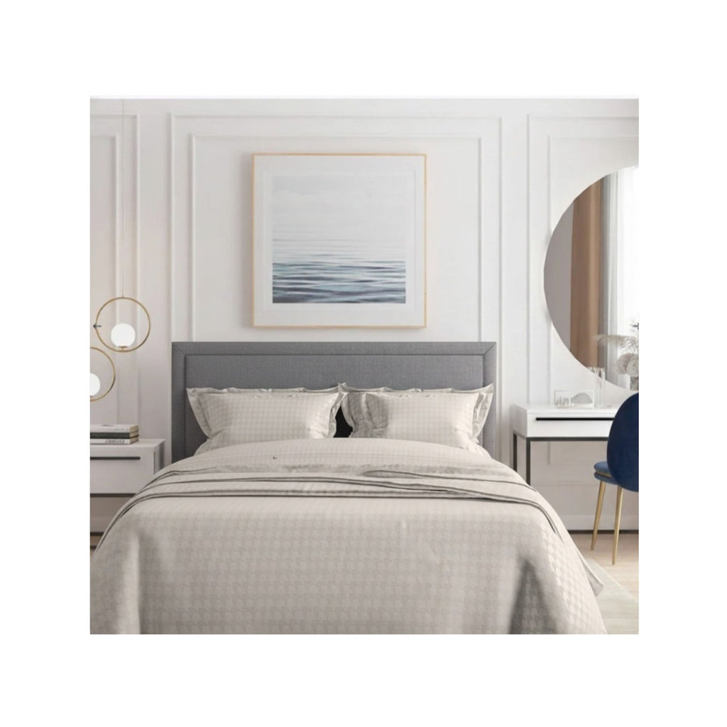 Houndstooth 300 TC King Size Jacquard Bedding Set