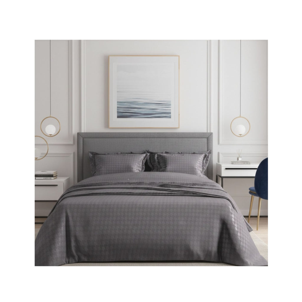 Houndstooth 300 TC King Size Jacquard Bedding Set